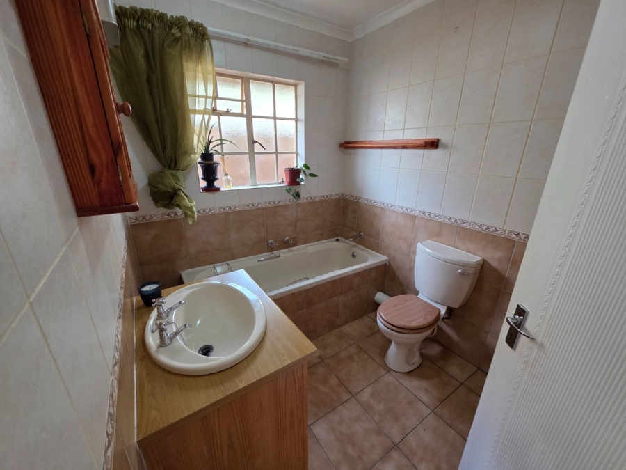 2 Bedroom Property for Sale in Heuwelsig Free State